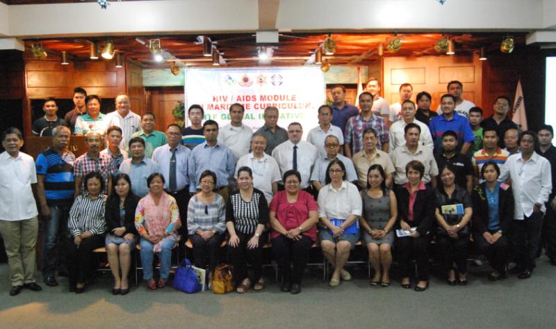 Unions and PAMI celebrate agreement over HIV module, Philippines