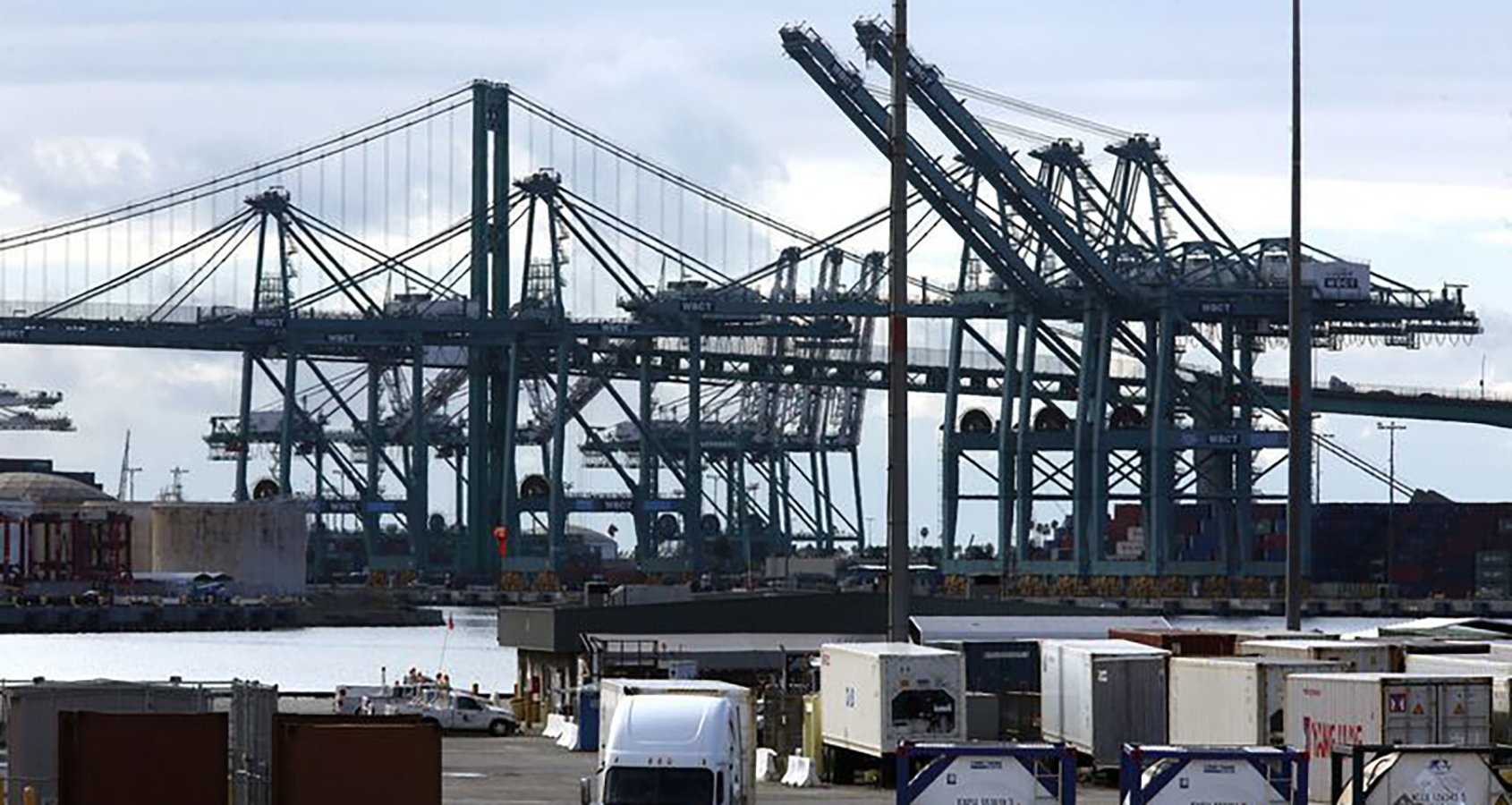 ITF dockers and seafarers unions honour ILWU longshoreman killed in ...